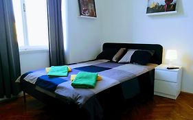 Zpula Center Apartments And Rooms